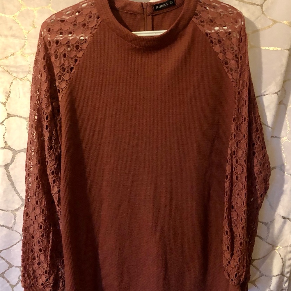 Women's Lace Sleeve Top - Brown